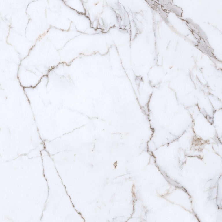 dAvenza Carrara AGT609852FR